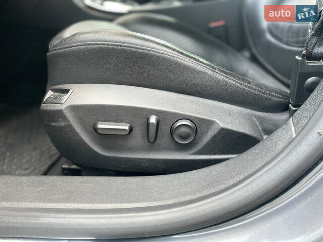 Серый Опель Инсигния, объемом двигателя 1.96 л и пробегом 300 тыс. км за 9200 $, фото 4 на Automoto.ua