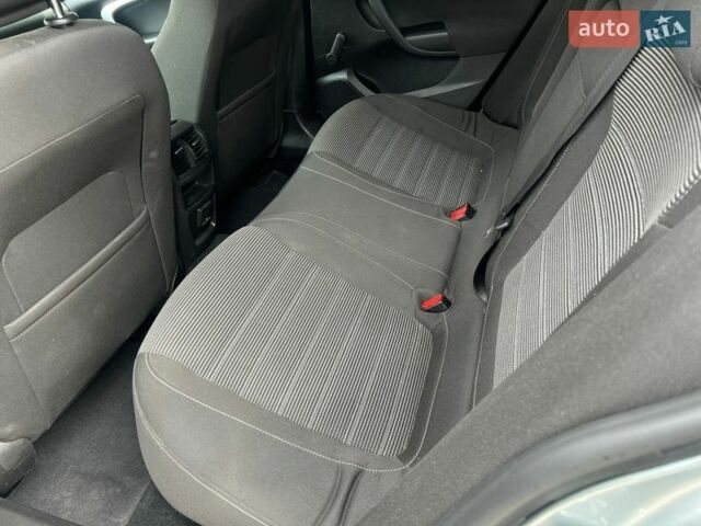 Сірий Опель Інсігнія, об'ємом двигуна 1.96 л та пробігом 310 тис. км за 5800 $, фото 27 на Automoto.ua