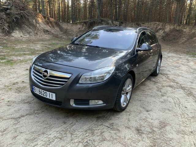 Серый Опель Инсигния, объемом двигателя 2 л и пробегом 271 тыс. км за 7800 $, фото 1 на Automoto.ua