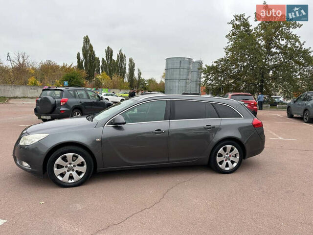 Опель Инсигния 2010 в Киеве на Automoto.ua Серый Опель Инсигния, объемом двигателя 1.96 л и пробегом 240 тыс. км за 4999 $, фото 2 на Automoto.ua