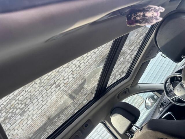 Серый Опель Инсигния, объемом двигателя 2 л и пробегом 250 тыс. км за 3900 $, фото 9 на Automoto.ua