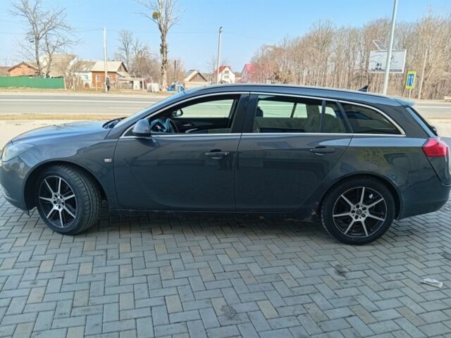 Серый Опель Инсигния, объемом двигателя 2 л и пробегом 412 тыс. км за 3200 $, фото 4 на Automoto.ua