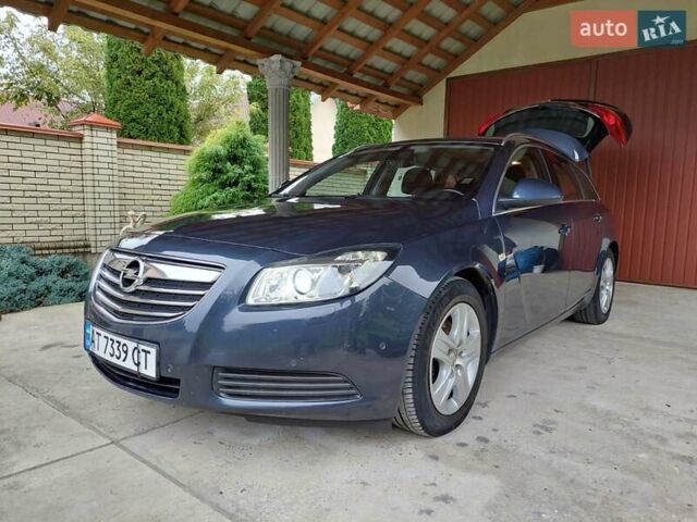 Серый Опель Инсигния, объемом двигателя 2 л и пробегом 277 тыс. км за 7999 $, фото 15 на Automoto.ua