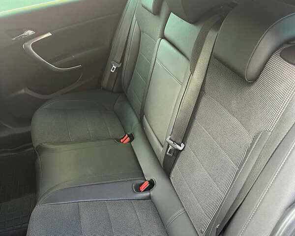 Серый Опель Инсигния, объемом двигателя 1.96 л и пробегом 310 тыс. км за 8200 $, фото 8 на Automoto.ua