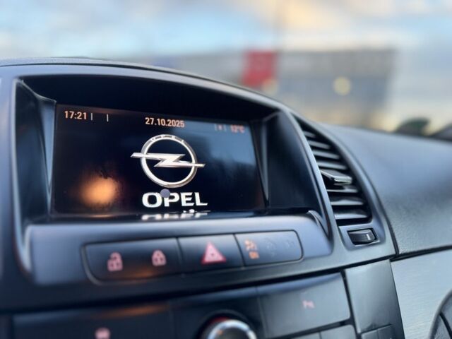 Опель Инсигния 2010 в Николаеве на Automoto.ua Серый Опель Инсигния, объемом двигателя 2 л и пробегом 299 тыс. км за 3999 $, фото 9 на Automoto.ua