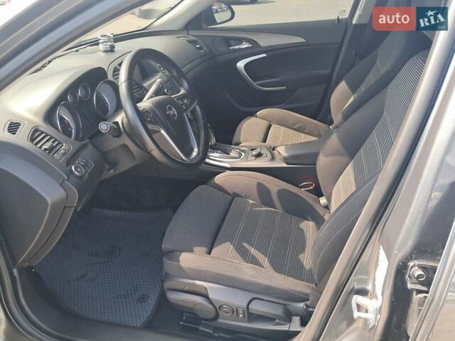 Серый Опель Инсигния, объемом двигателя 1.96 л и пробегом 256 тыс. км за 7800 $, фото 6 на Automoto.ua