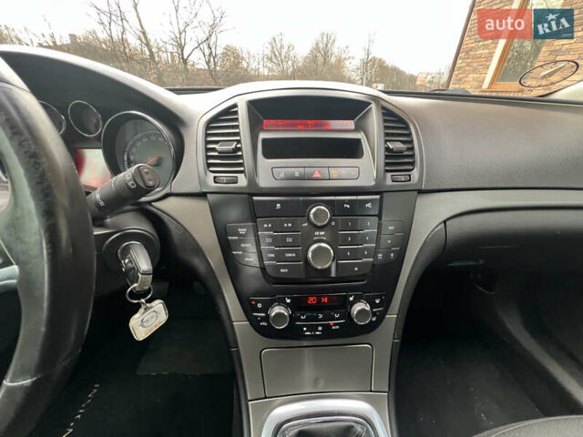 Сірий Опель Інсігнія, об'ємом двигуна 1.96 л та пробігом 244 тис. км за 6699 $, фото 37 на Automoto.ua