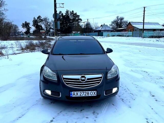 Серый Опель Инсигния, объемом двигателя 2 л и пробегом 21700 тыс. км за 7500 $, фото 7 на Automoto.ua