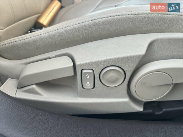 Серый Опель Инсигния, объемом двигателя 1.96 л и пробегом 320 тыс. км за 6999 $, фото 8 на Automoto.ua