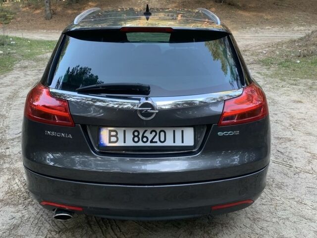 Серый Опель Инсигния, объемом двигателя 2 л и пробегом 271 тыс. км за 7800 $, фото 3 на Automoto.ua