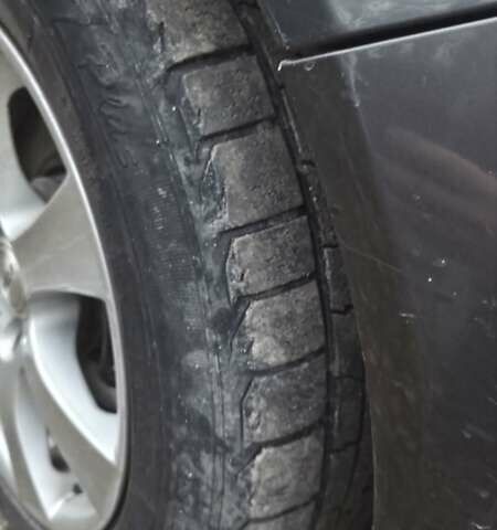 Серый Опель Инсигния, объемом двигателя 1.96 л и пробегом 280 тыс. км за 6800 $, фото 7 на Automoto.ua