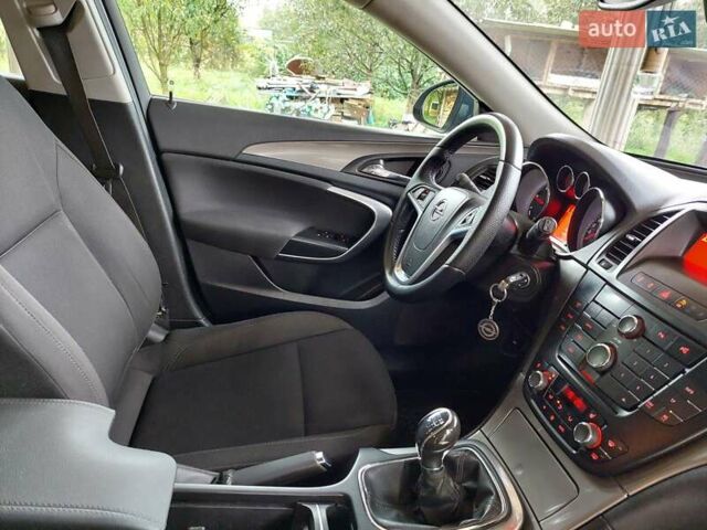 Серый Опель Инсигния, объемом двигателя 2 л и пробегом 277 тыс. км за 7999 $, фото 23 на Automoto.ua