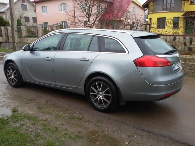 Сірий Опель Інсігнія, об'ємом двигуна 2 л та пробігом 225 тис. км за 8500 $, фото 6 на Automoto.ua