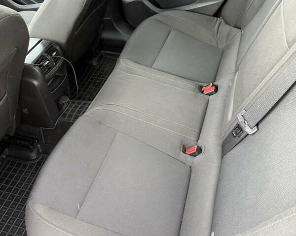 Серый Опель Инсигния, объемом двигателя 2 л и пробегом 260 тыс. км за 6700 $, фото 10 на Automoto.ua