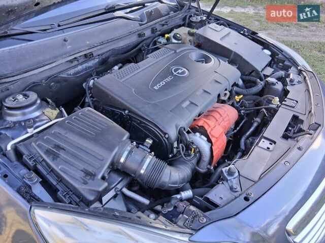 Опель Инсигния 2010 в Черновцах на Automoto.ua Серый Опель Инсигния, объемом двигателя 2 л и пробегом 320 тыс. км за 6500 $, фото 5 на Automoto.ua