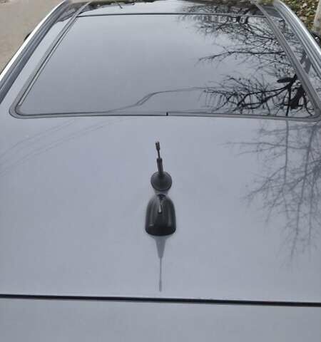 Сірий Опель Інсігнія, об'ємом двигуна 1.96 л та пробігом 280 тис. км за 6800 $, фото 9 на Automoto.ua