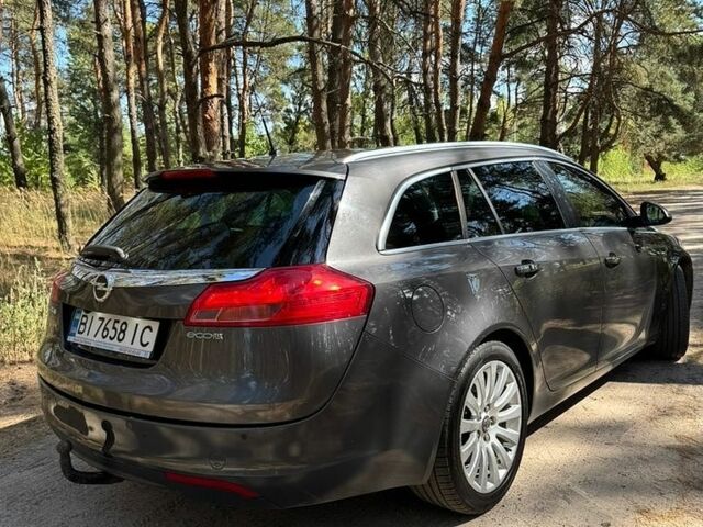Серый Опель Инсигния, объемом двигателя 2 л и пробегом 345 тыс. км за 5900 $, фото 6 на Automoto.ua
