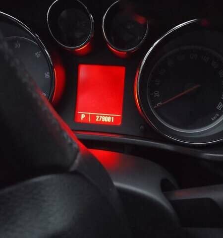 Сірий Опель Інсігнія, об'ємом двигуна 1.96 л та пробігом 280 тис. км за 6800 $, фото 15 на Automoto.ua