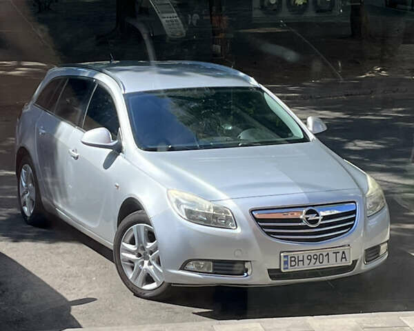 Сірий Опель Інсігнія, об'ємом двигуна 1.96 л та пробігом 160 тис. км за 8500 $, фото 9 на Automoto.ua