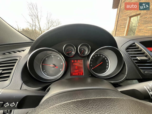 Сірий Опель Інсігнія, об'ємом двигуна 1.96 л та пробігом 244 тис. км за 6699 $, фото 47 на Automoto.ua