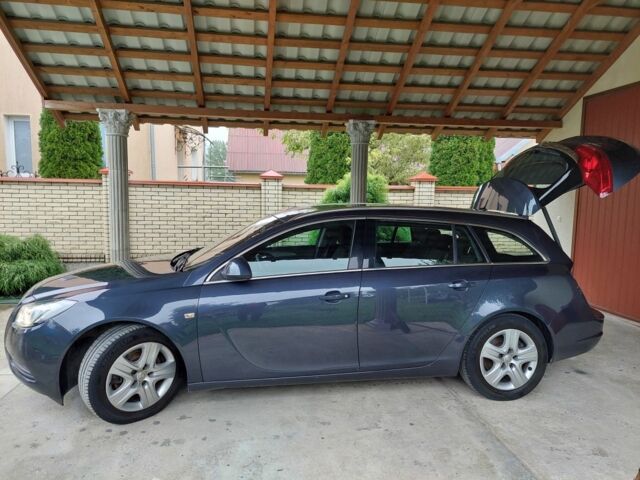 Сірий Опель Інсігнія, об'ємом двигуна 2 л та пробігом 277 тис. км за 7600 $, фото 2 на Automoto.ua