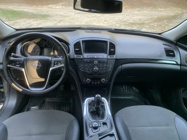 Серый Опель Инсигния, объемом двигателя 2 л и пробегом 271 тыс. км за 7800 $, фото 11 на Automoto.ua