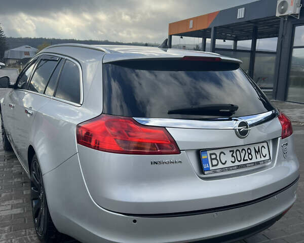 Сірий Опель Інсігнія, об'ємом двигуна 2 л та пробігом 260 тис. км за 8000 $, фото 8 на Automoto.ua