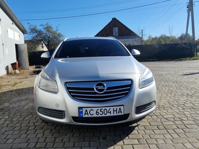 Серый Опель Инсигния, объемом двигателя 2 л и пробегом 292 тыс. км за 6700 $, фото 2 на Automoto.ua