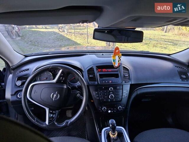 Опель Инсигния 2010 в Черновцах на Automoto.ua Серый Опель Инсигния, объемом двигателя 2 л и пробегом 320 тыс. км за 6500 $, фото 15 на Automoto.ua