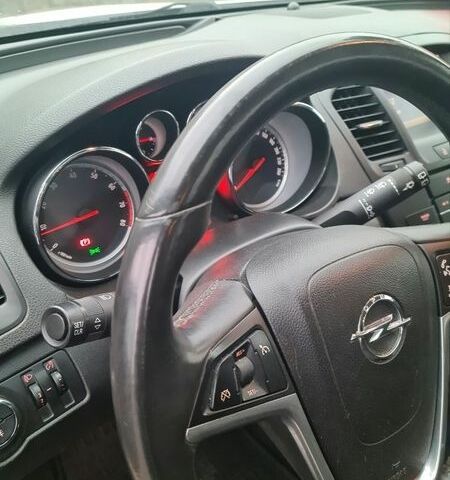 Серый Опель Инсигния, объемом двигателя 1.8 л и пробегом 222 тыс. км за 6999 $, фото 26 на Automoto.ua