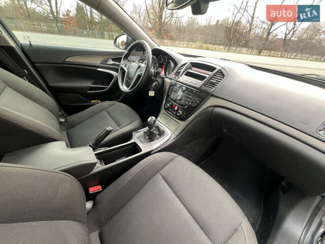 Сірий Опель Інсігнія, об'ємом двигуна 1.96 л та пробігом 244 тис. км за 6699 $, фото 25 на Automoto.ua