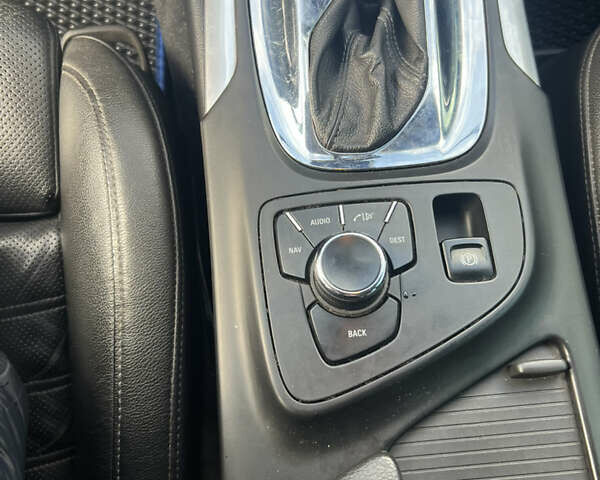 Сірий Опель Інсігнія, об'ємом двигуна 2 л та пробігом 260 тис. км за 8000 $, фото 11 на Automoto.ua