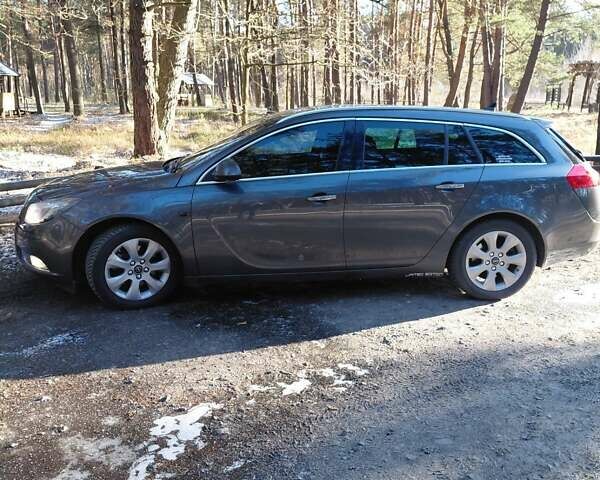 Серый Опель Инсигния, объемом двигателя 2 л и пробегом 238 тыс. км за 8100 $, фото 4 на Automoto.ua