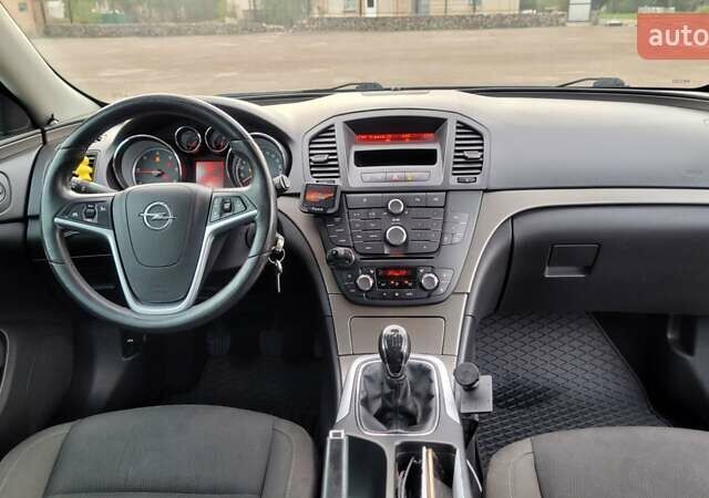 Сірий Опель Інсігнія, об'ємом двигуна 1.96 л та пробігом 307 тис. км за 6500 $, фото 15 на Automoto.ua