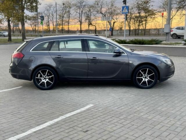 Опель Инсигния 2010 в Николаеве на Automoto.ua Серый Опель Инсигния, объемом двигателя 2 л и пробегом 299 тыс. км за 3999 $, фото 12 на Automoto.ua