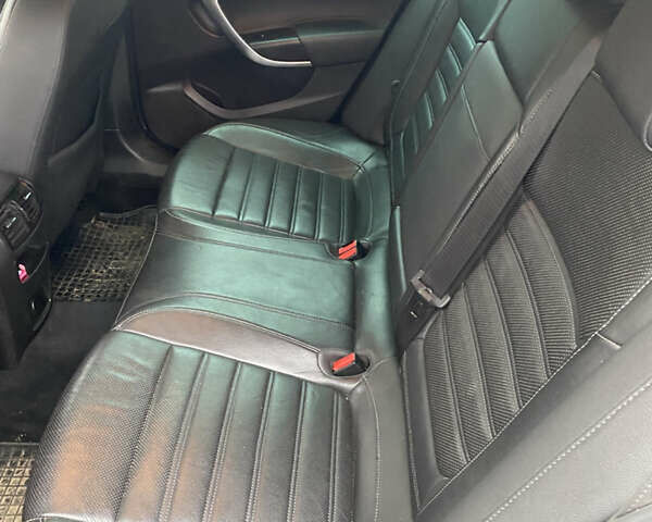 Сірий Опель Інсігнія, об'ємом двигуна 1.96 л та пробігом 203 тис. км за 6999 $, фото 35 на Automoto.ua