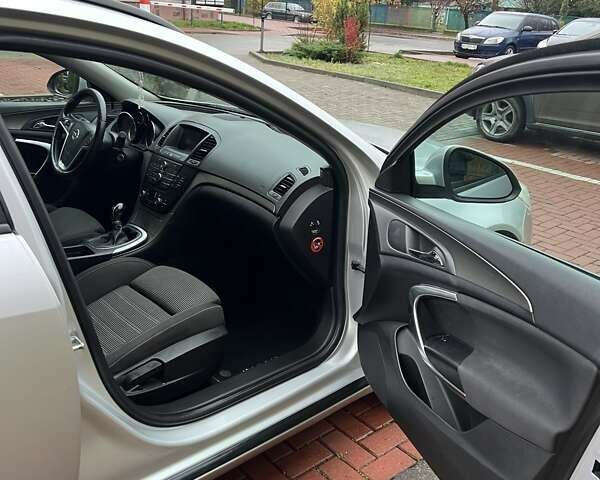 Сірий Опель Інсігнія, об'ємом двигуна 1.96 л та пробігом 297 тис. км за 5850 $, фото 10 на Automoto.ua