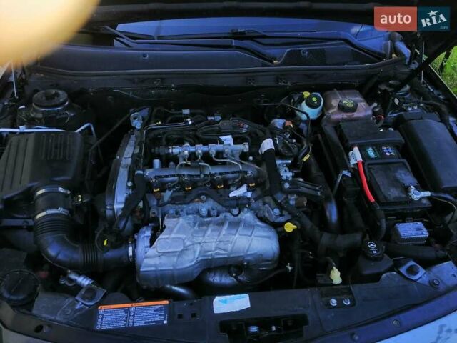 Сірий Опель Інсігнія, об'ємом двигуна 1.96 л та пробігом 270 тис. км за 8300 $, фото 4 на Automoto.ua