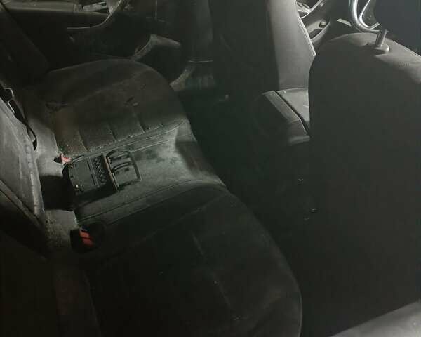 Серый Опель Инсигния, объемом двигателя 1.96 л и пробегом 190 тыс. км за 4000 $, фото 6 на Automoto.ua