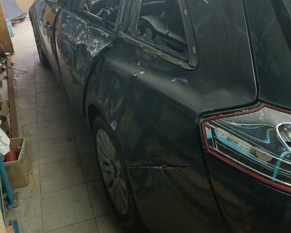 Серый Опель Инсигния, объемом двигателя 1.96 л и пробегом 190 тыс. км за 4000 $, фото 3 на Automoto.ua