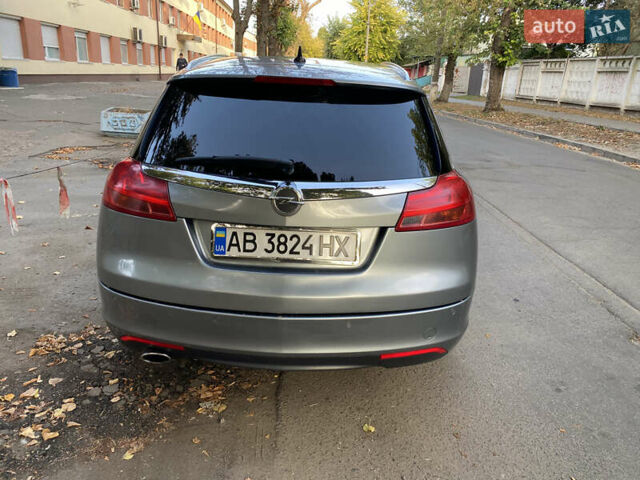 Сірий Опель Інсігнія, об'ємом двигуна 1.96 л та пробігом 250 тис. км за 7200 $, фото 5 на Automoto.ua