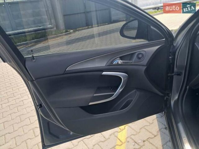 Серый Опель Инсигния, объемом двигателя 1.96 л и пробегом 256 тыс. км за 7800 $, фото 5 на Automoto.ua