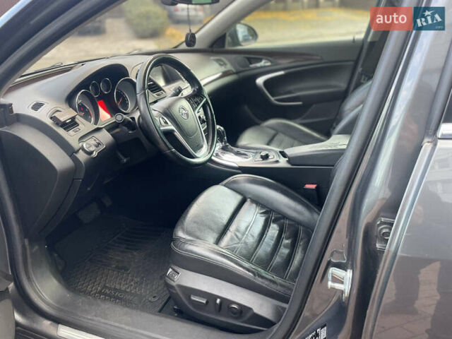 Серый Опель Инсигния, объемом двигателя 1.96 л и пробегом 300 тыс. км за 9200 $, фото 7 на Automoto.ua