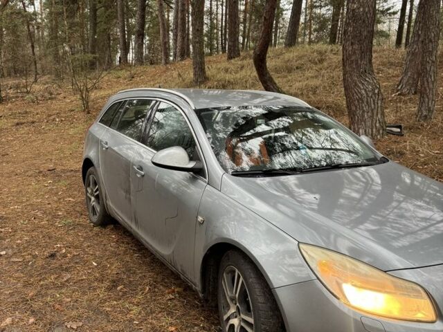 Серый Опель Инсигния, объемом двигателя 2 л и пробегом 352 тыс. км за 5600 $, фото 4 на Automoto.ua