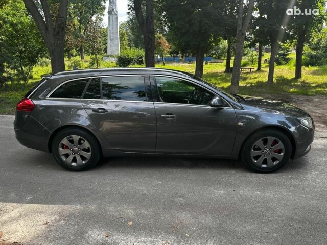 Серый Опель Инсигния, объемом двигателя 2 л и пробегом 282 тыс. км за 10190 $, фото 3 на Automoto.ua