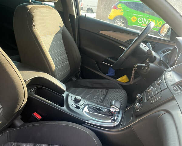 Серый Опель Инсигния, объемом двигателя 1.96 л и пробегом 298 тыс. км за 8200 $, фото 17 на Automoto.ua