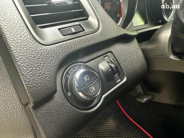 Серый Опель Инсигния, объемом двигателя 2 л и пробегом 282 тыс. км за 10190 $, фото 11 на Automoto.ua