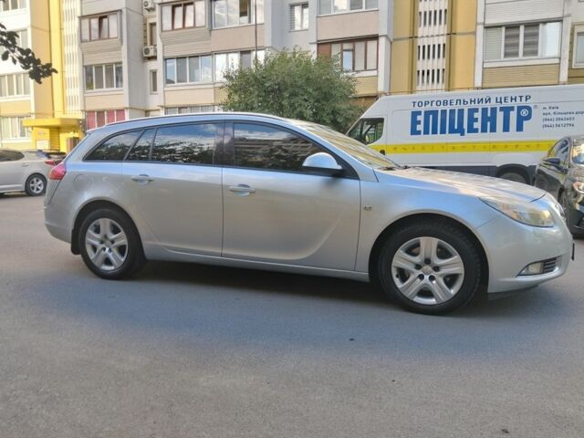 Сірий Опель Інсігнія, об'ємом двигуна 2 л та пробігом 348 тис. км за 5999 $, фото 6 на Automoto.ua
