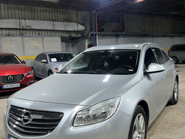 Серый Опель Инсигния, объемом двигателя 1.8 л и пробегом 159 тыс. км за 7999 $, фото 1 на Automoto.ua