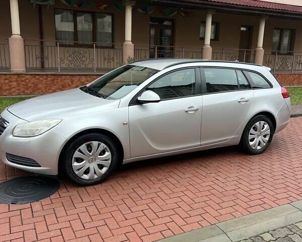 Сірий Опель Інсігнія, об'ємом двигуна 1.96 л та пробігом 297 тис. км за 5850 $, фото 2 на Automoto.ua